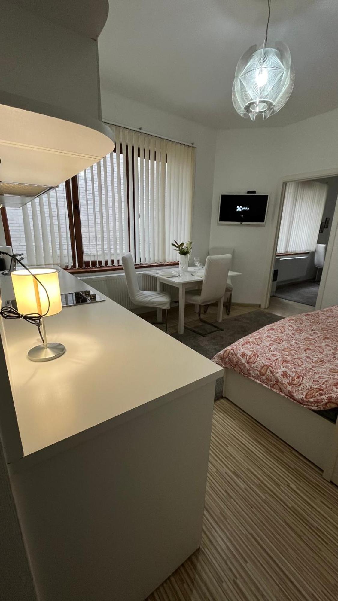 Two Bedroom Flat - Hyper Center Brussel Bagian luar foto